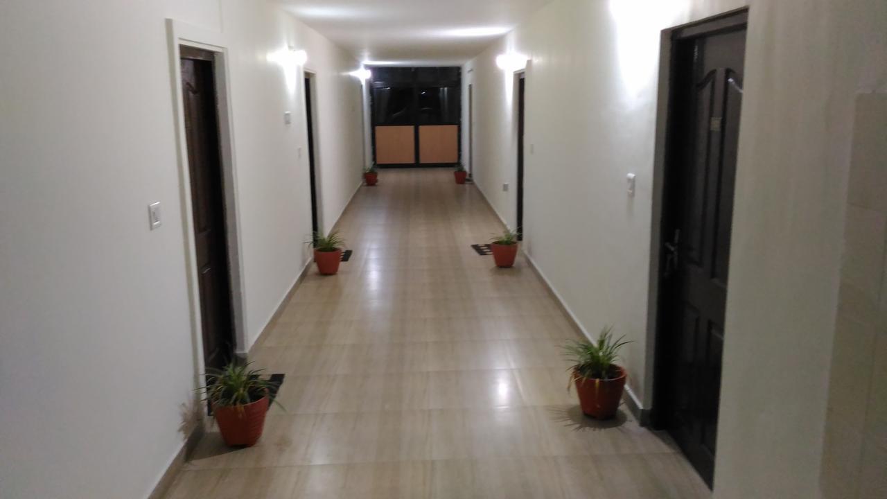 Dhoni Castle Hotel Palakkad Exterior photo